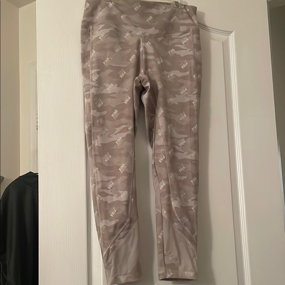 Nike Camo Leggings